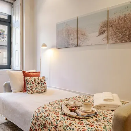 Host Wise - Modern Stuning Flat W Prime Location *