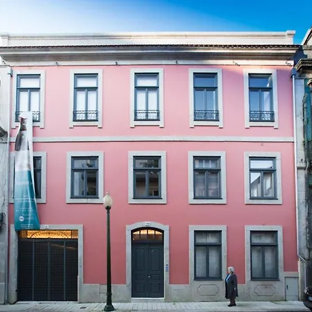 Host Wise - Modern Stuning Flat W Prime Location Apartment *