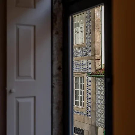 Host Wise - Modern Stuning Flat W Prime Location Daire