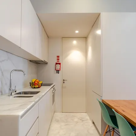 Host Wise - Modern Stuning Flat W Prime Location Porto