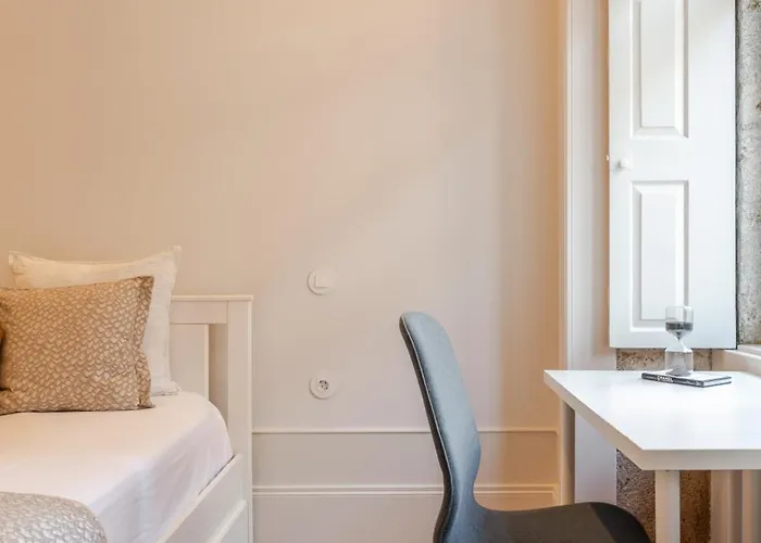 Host Wise - Modern Stuning Flat W Prime Location Πόρτο