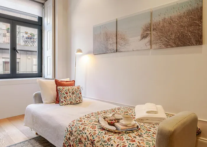 Host Wise - Modern Stuning Flat W Prime Location *