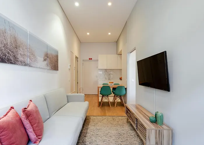 Host Wise - Modern Stuning Flat W Prime Location Porto