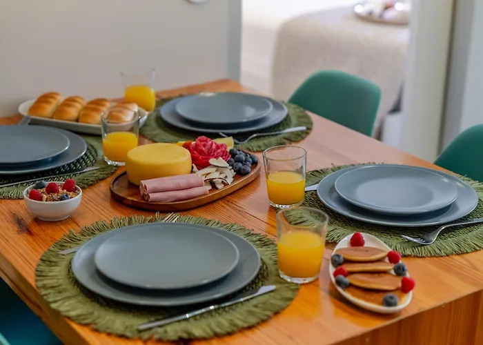 Host Wise - Modern Stuning Flat W Prime Location * Πόρτο